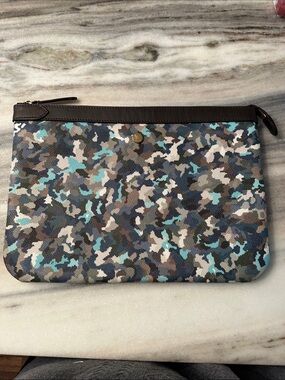 MISMO LAPTOP CASE -(14 in Mac book) -MSRP $190